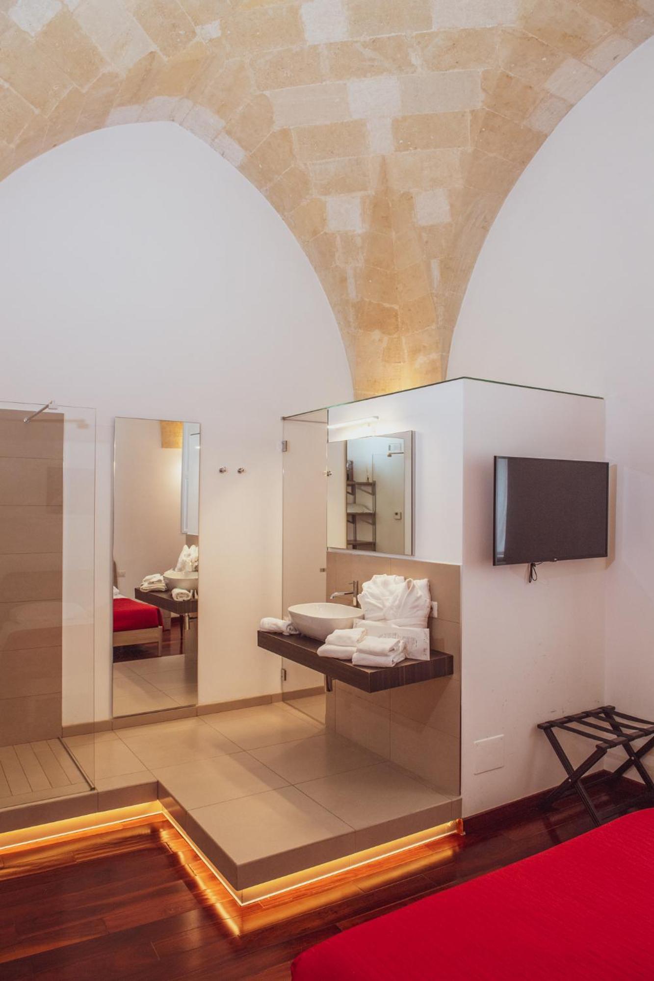 לינה וארוחת בוקר Tulliani Residenze מטרה מראה חיצוני תמונה